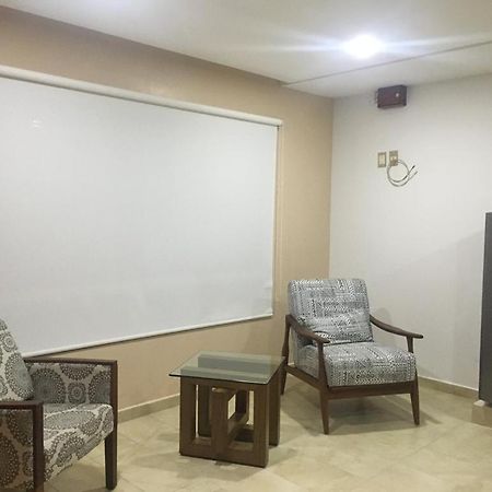 Hotel Y Suites Maria Fernanda Zitácuaro 外观 照片