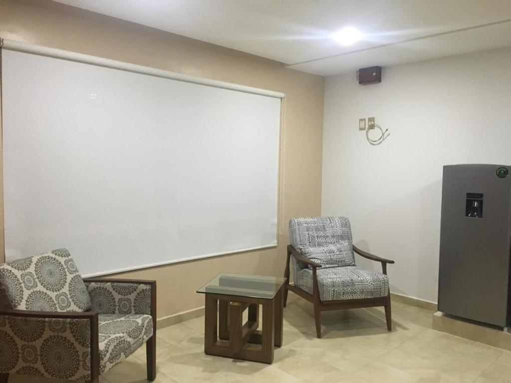 Hotel Y Suites Maria Fernanda Zitácuaro 外观 照片