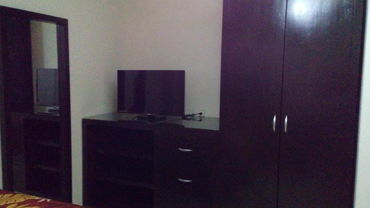 Hotel Y Suites Maria Fernanda Zitácuaro 外观 照片